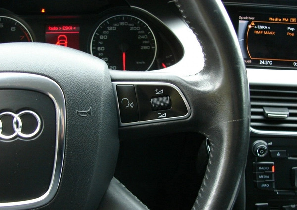 Audi A4 cena 38900 przebieg: 136000, rok produkcji 2010 z Ostrowiec Świętokrzyski małe 326